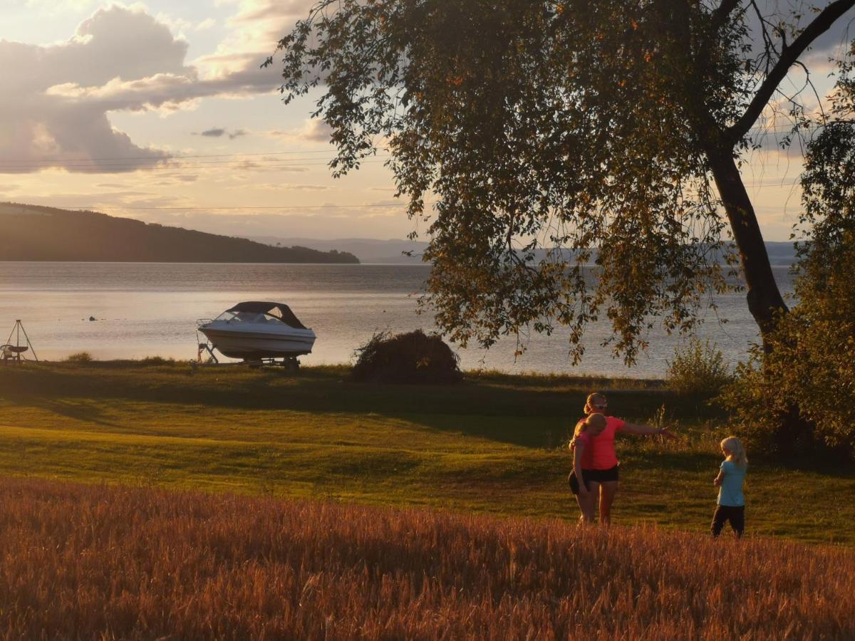 Idylliske Evjua Ved Mjosa Hotel Skreia Luaran gambar