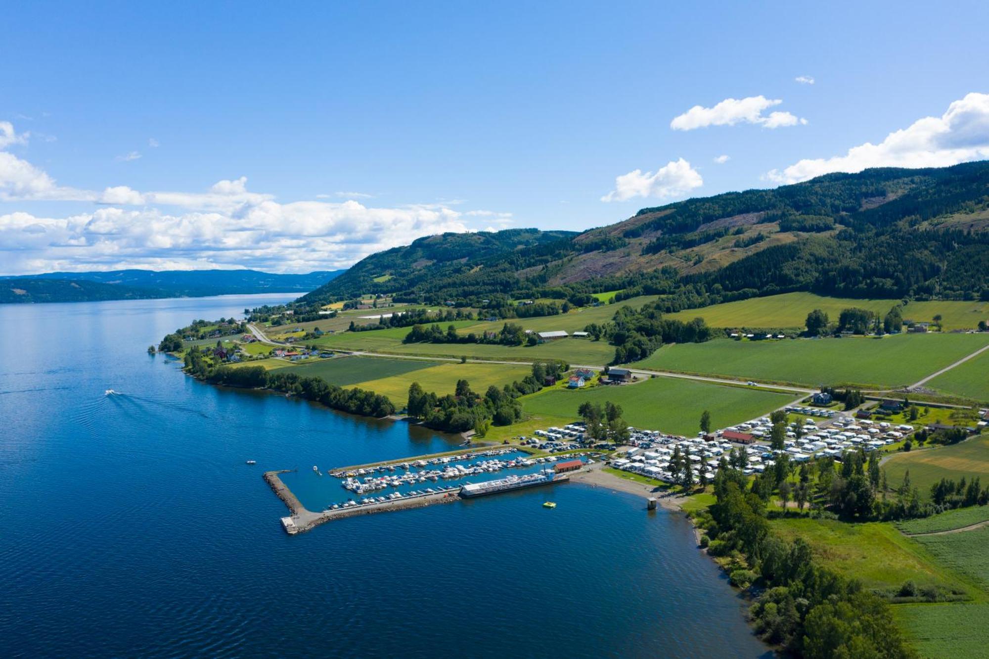 Idylliske Evjua Ved Mjosa Hotel Skreia Luaran gambar