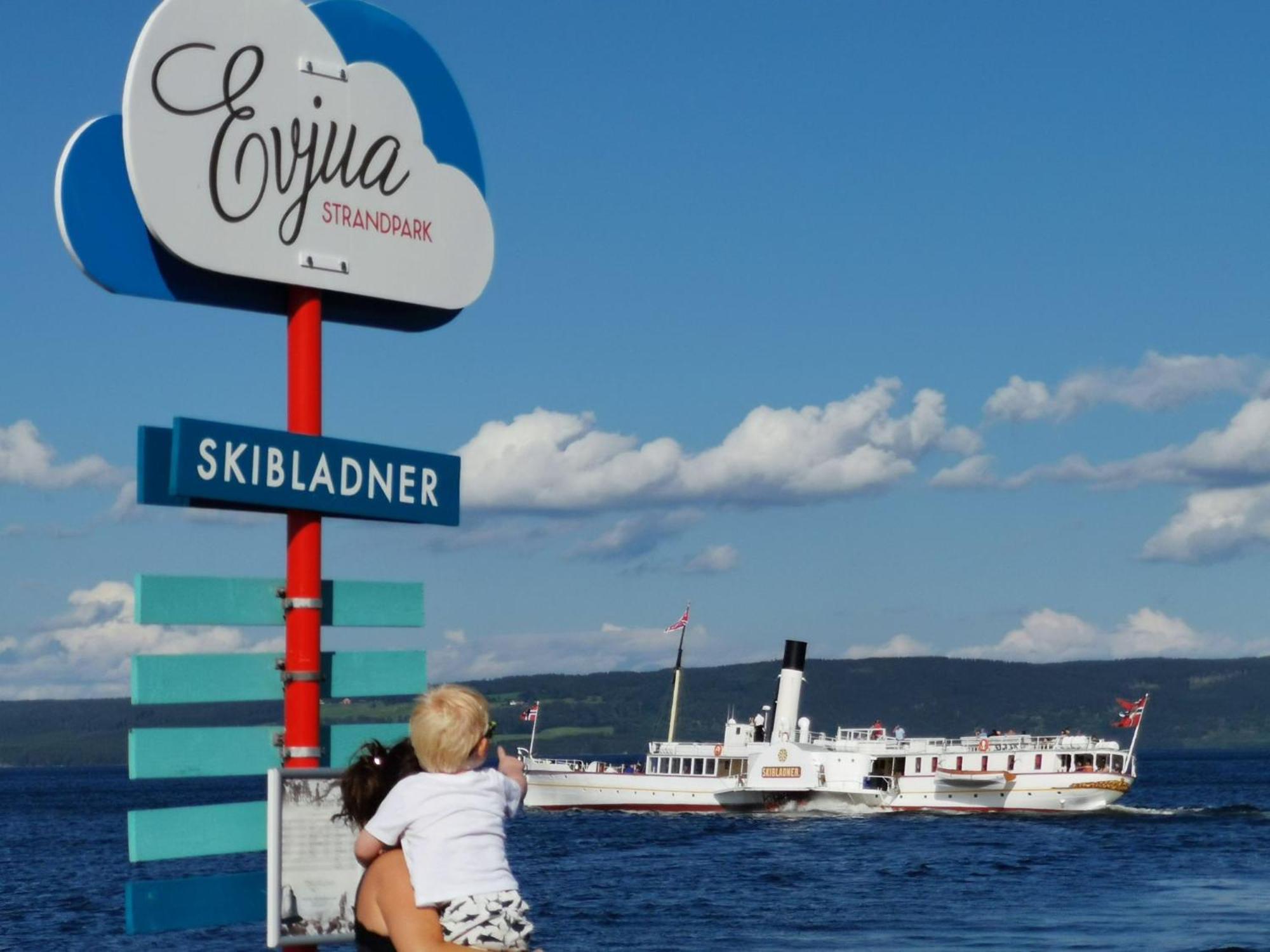 Idylliske Evjua Ved Mjosa Hotel Skreia Luaran gambar